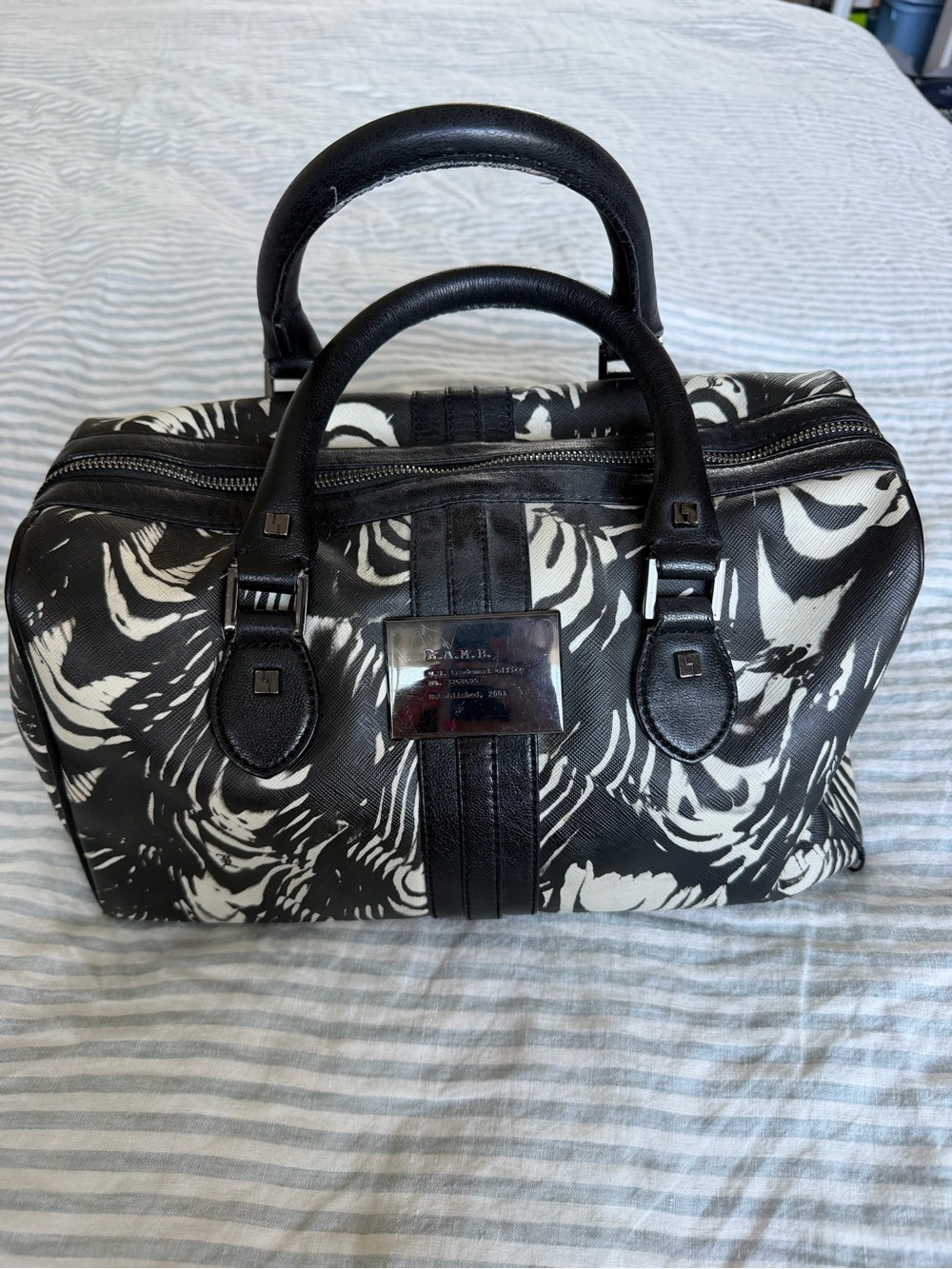 Black & White Patterned women’s L.A.M.B bag